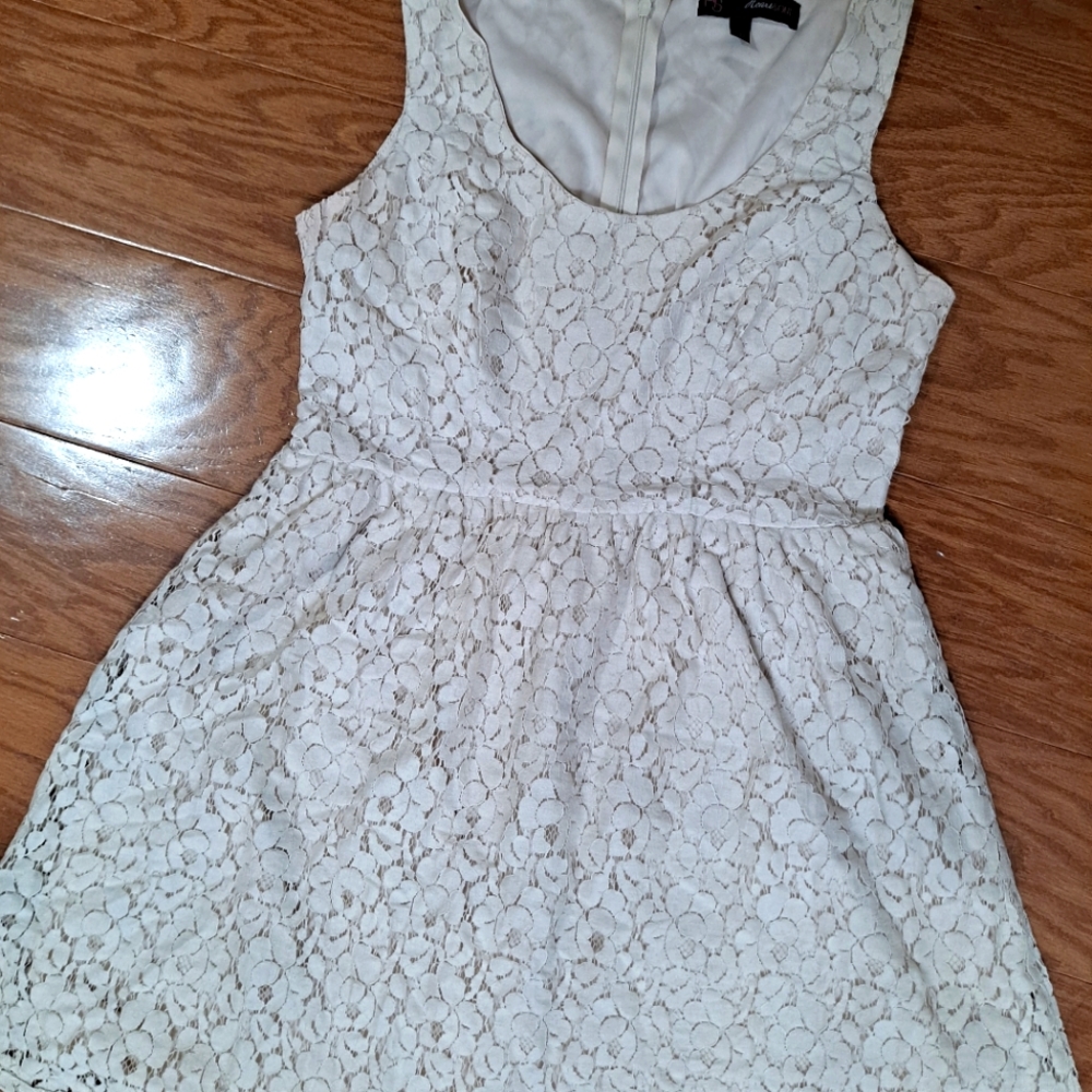Lace Dress. Size XS